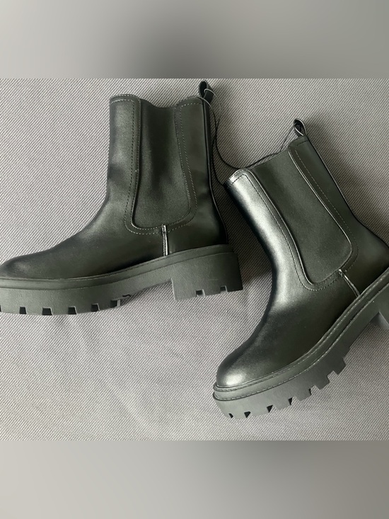Joe Fresh Shoes - Joe Fresh Black Lug Sole Chelsea Rain Boots NWT Size 7